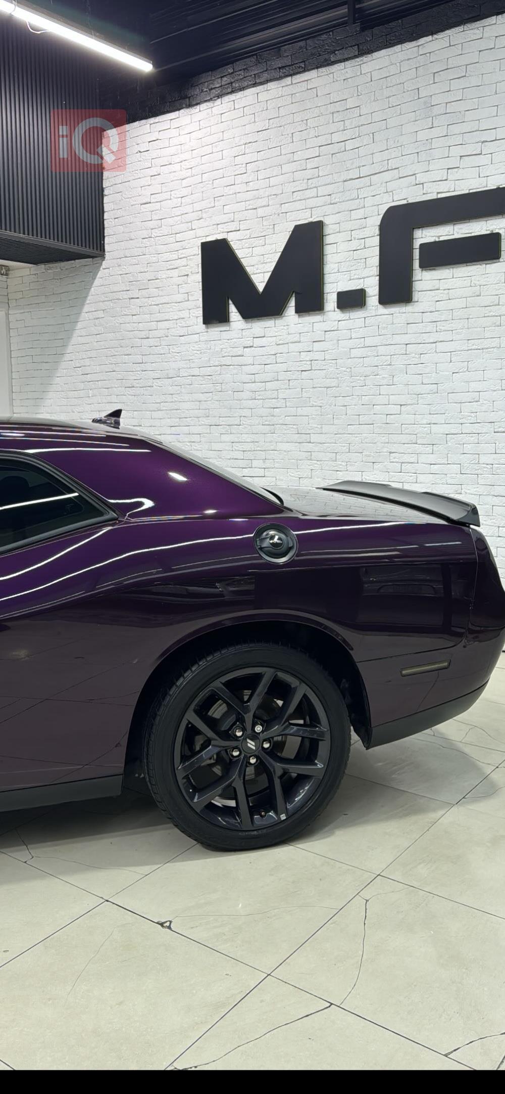 Dodge Challenger